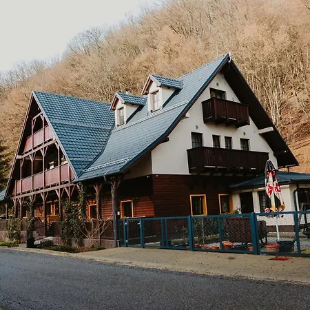 Hrochotsky Mlyn Гостевой дом